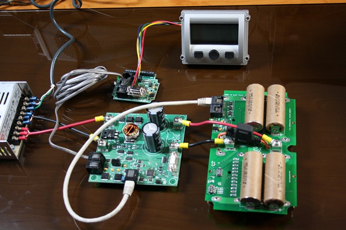 Li-ion smart charger taking commands from BMS system
